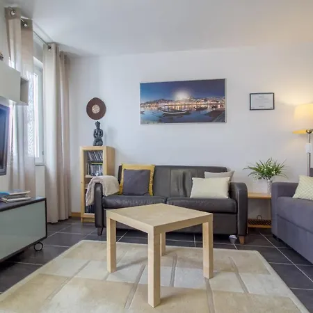 Bairro Alegre, Casa Do 公寓